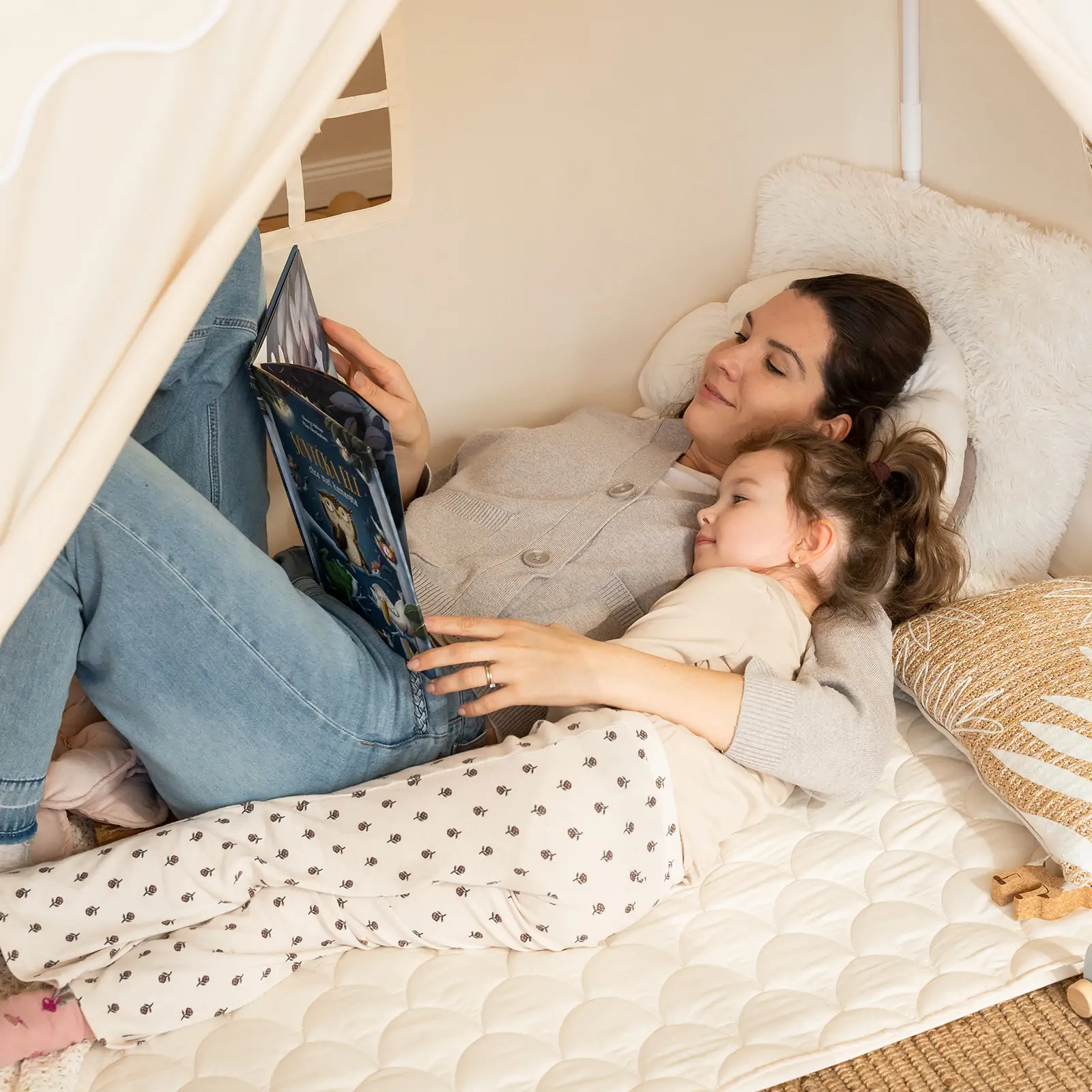 Tiny Land® Kids Tent – Large Cozy Tent with Star Lights - Image 9